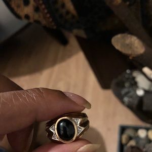 Great condition - 10k yellow gold